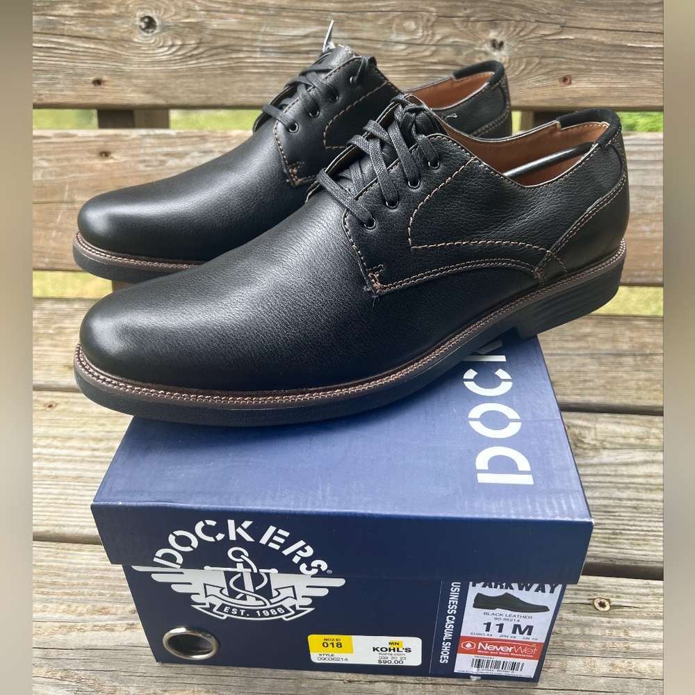 Dockers Men's Classic Black Leather Dress Shoe